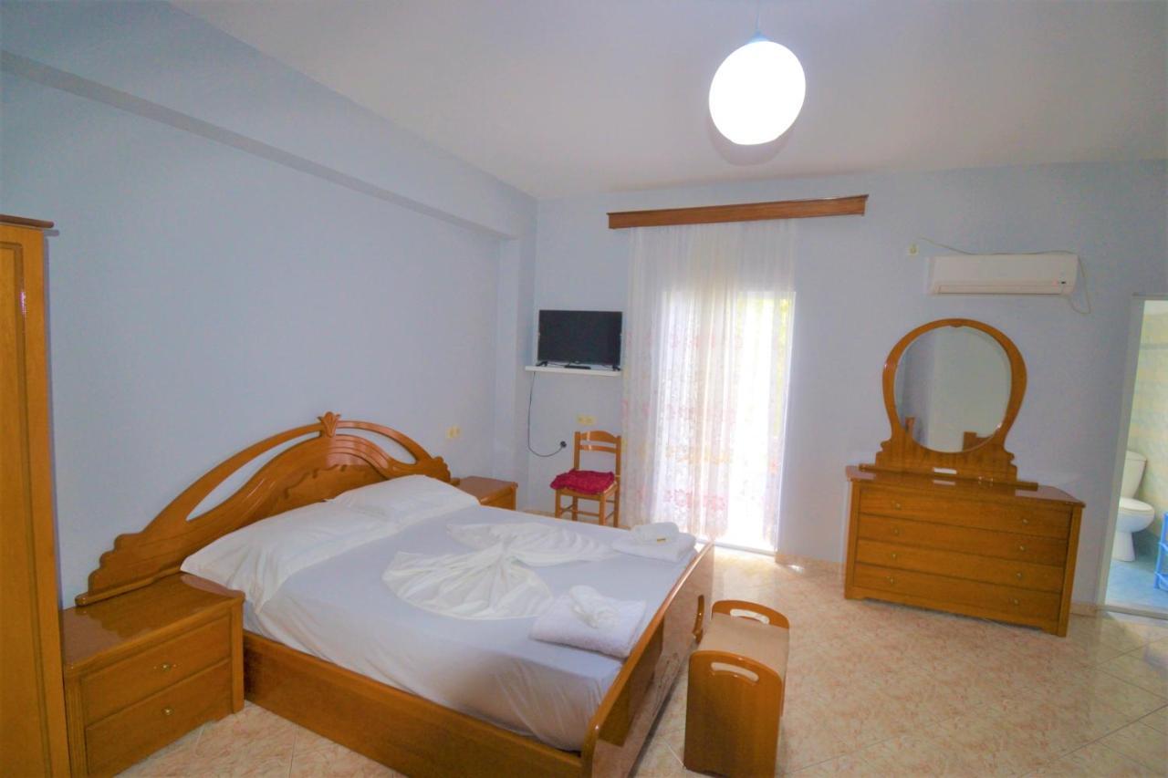 Villa Shqiponja Sarandë Exterior foto